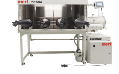 What’s the difference between positive and negative pressure glove boxes?